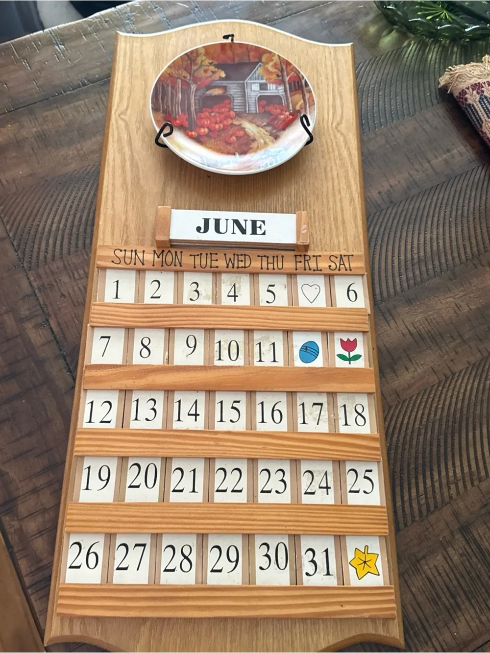 Vtg Wooden Perpetual Country Kitchen Calendar W/ Wood Tiles & Season Plates Comp